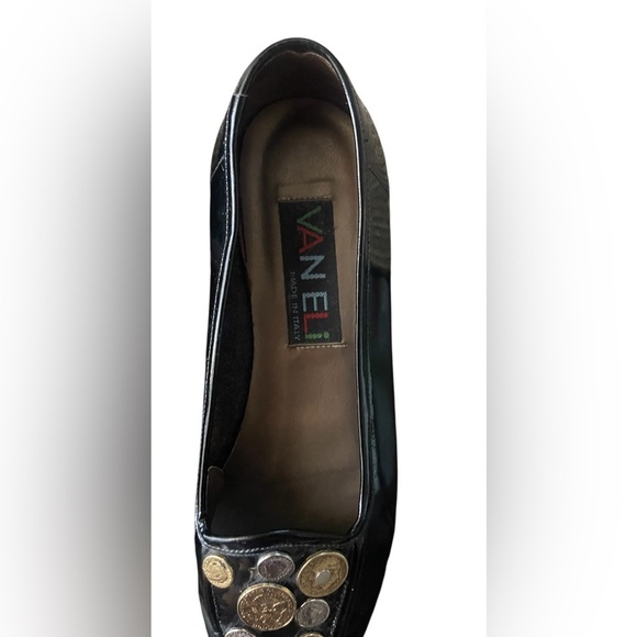 Vintage Vaneli Black and Gold Embellished Loafers - Picture 9 of 9